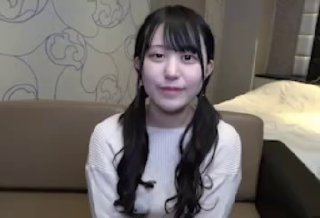 漂亮美眉 在酒吧厕所撅着大屁屁被无套输出 猛抠小粉穴 这细腰大屁屁又白又翘太诱惑了